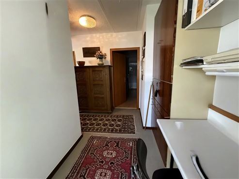 Ruhe und Idylle: Großzügiges, freistehendes Einfamilienhaus mit Innenpool, Sauna und großem Grundstück mit Weitblick