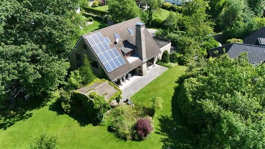Ruhe und Idylle: Großzügiges, freistehendes Einfamilienhaus mit Innenpool, Sauna und großem Grundstück mit Weitblick - 4731 Eynatten, Belgien 
