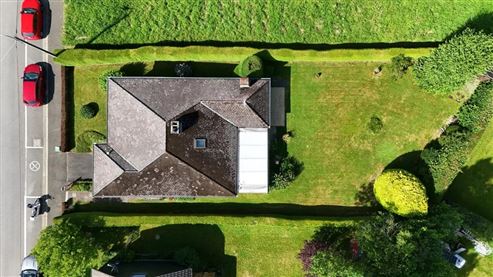 Gepflegter freistehender Bungalow mit Wintergarten und teilweise ausgebautem Keller in begehrter Wohnlage von Eupen