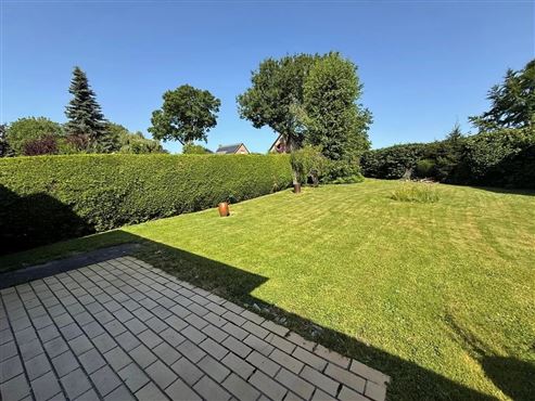 Gepflegter freistehender Bungalow mit Wintergarten und teilweise ausgebautem Keller in begehrter Wohnlage von Eupen