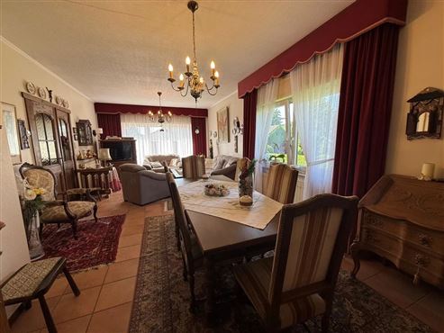 Gepflegter freistehender Bungalow mit Wintergarten und teilweise ausgebautem Keller in begehrter Wohnlage von Eupen