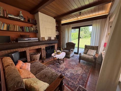 Gepflegter freistehender Bungalow mit Wintergarten und teilweise ausgebautem Keller in begehrter Wohnlage von Eupen