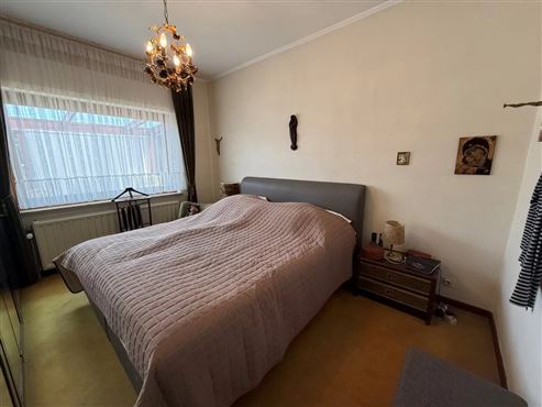 Gepflegter freistehender Bungalow mit Wintergarten und teilweise ausgebautem Keller in begehrter Wohnlage von Eupen