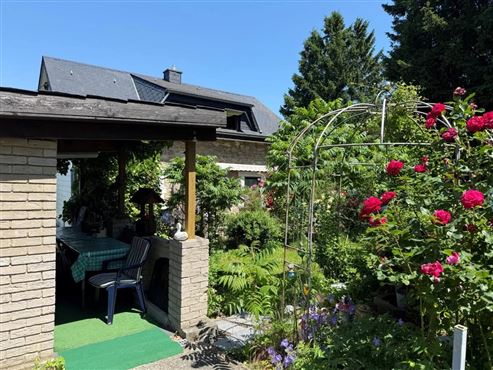 Ein Zuhause zum Verlieben für Naturliebhaber: Charakterimmobilie mit traumhaftem Garten und besonderem Charme
