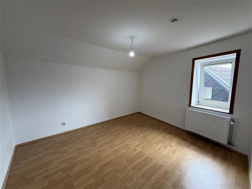 Helle und gepflegte Etagenwohnung mit großer Sonnenterrasse- Sofort verfügbar!