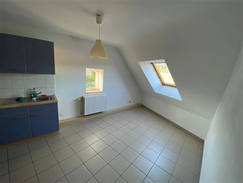 Gepflegte Dachgeschosswohnung mit Einbauküche – für 1 Person