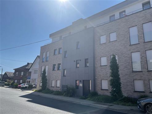 Exklusives Penthouse mit großzügiger Sonnenterrasse und Panoramablick, stilvolles Wohnen in grenznaher Lage