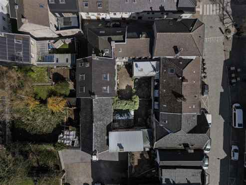 Attraktive Kapitalanlage im Herzen von Eupen: Mehrfamilienhaus mit zehn Wohneinheiten, breiter Mieterstruktur, gepflegtem Bestand und zusätzlichem Entwicklungs- und Mietsteigerungspotenzial