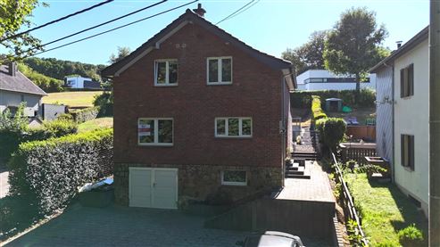 Freistehendes Einfamilienhaus mit neuwertigem Anbau in ruhiger und naturnaher Wohnlage