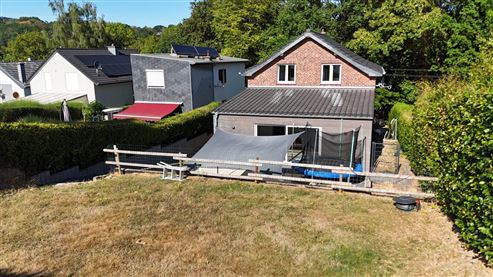Freistehendes Einfamilienhaus mit neuwertigem Anbau in ruhiger und naturnaher Wohnlage