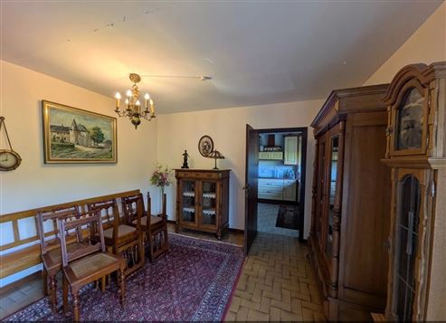 Freistehendes Einfamilienhaus mit großzügigem Grundstück und Panoramablick ins Grüne in Hauset
