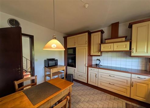 Freistehendes Einfamilienhaus mit großzügigem Grundstück und Panoramablick ins Grüne in Hauset