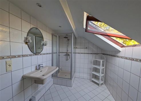 Freistehendes Einfamilienhaus mit großzügigem Grundstück und Panoramablick ins Grüne in Hauset