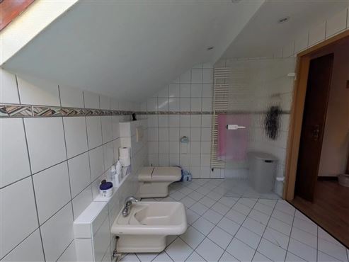 Freistehendes Einfamilienhaus mit großzügigem Grundstück und Panoramablick ins Grüne in Hauset