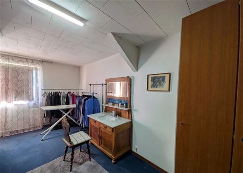Freistehendes Einfamilienhaus mit großzügigem Grundstück und Panoramablick ins Grüne in Hauset