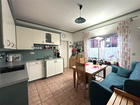 Großzügige Bungalow-Villa mit weitläufigem Garten und vielseitigem Wohnpotenzial im Dreiländereck und Grenzlage