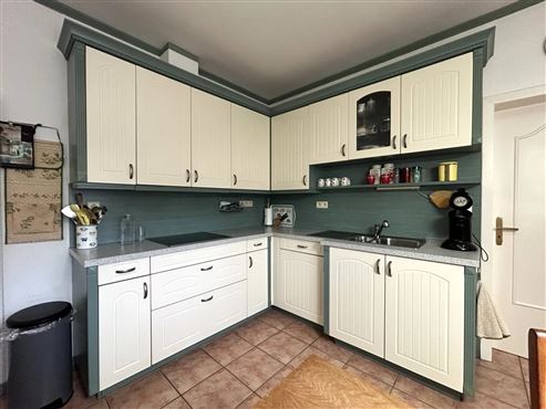 Großzügige Bungalow-Villa mit weitläufigem Garten und vielseitigem Wohnpotenzial im Dreiländereck und Grenzlage