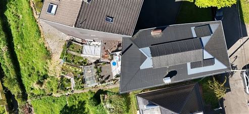 Leibrente mit Wohnrecht des Verkäufers & Liebhaberimmobilie – Ein Haus wie ein Kunstwerk, geprägt von Charakter  und Kreativität, mit Außenpool und einzigartigem Panoramablick
