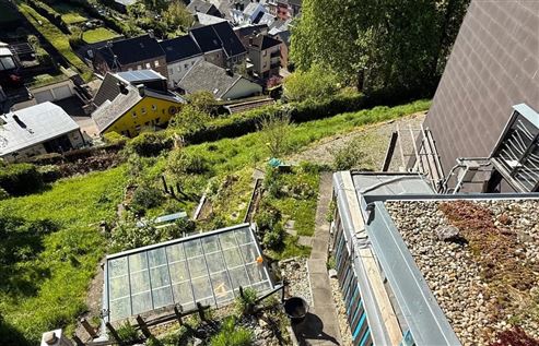 Leibrente mit Wohnrecht des Verkäufers & Liebhaberimmobilie – Ein Haus wie ein Kunstwerk, geprägt von Charakter  und Kreativität, mit Außenpool und einzigartigem Panoramablick