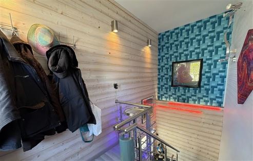 Leibrente mit Wohnrecht des Verkäufers & Liebhaberimmobilie – Ein Haus wie ein Kunstwerk, geprägt von Charakter  und Kreativität, mit Außenpool und einzigartigem Panoramablick