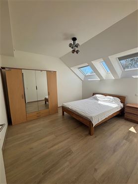 Wohnkomfort, Natur & Mobilität: Top-Neubauwohnung mit Sonnenbalkon und Parkplatz