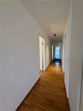 Design- & Wohlfühl-Highlight – Traumhafte 4-Zimmer-Gartenwohnung mit Terrasse und Panoramablick im Tiroler Mittelgebirge ( Österreich)