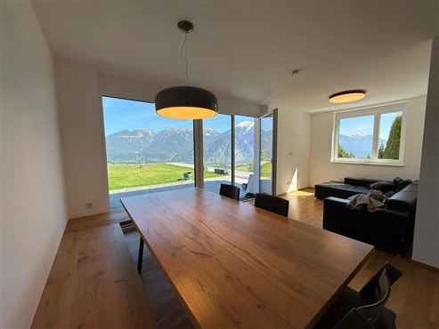 Design- & Wohlfühl-Highlight – Traumhafte 4-Zimmer-Gartenwohnung mit Terrasse und Panoramablick im Tiroler Mittelgebirge ( Österreich)