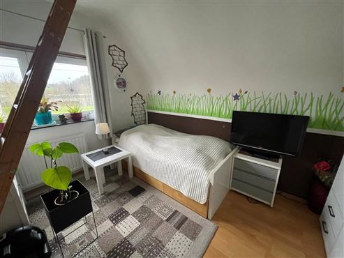 Gepflegtes Einfamilienhaus, sofort bezugsfertig, in attraktiver Grenzlage