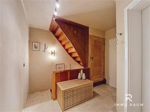 Großzügige Immobilie mit weitläufigem Garten und Ausbaupotenzial in Krinkelt zu verkaufen!