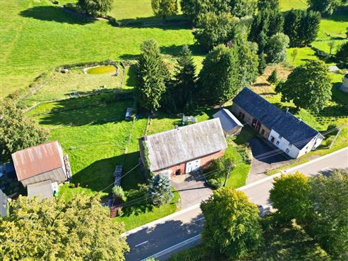 Großzügige Immobilie mit weitläufigem Garten und Ausbaupotenzial in Krinkelt zu verkaufen!