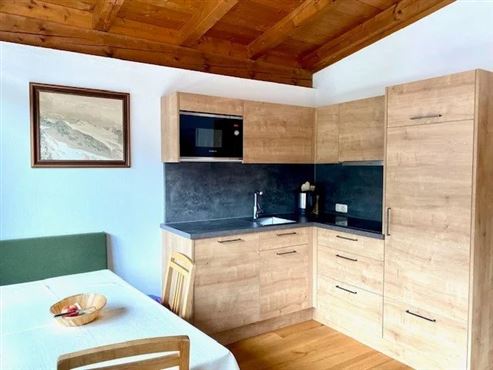 Hotelinvestment: Etabliertes Traditionshotel in den österreichischen Alpen in außergewöhnlicher Aussichtslage in Tirol