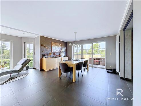 Modernes Zuhause mit traumhafter Aussicht in Hünningen zu verkaufen!