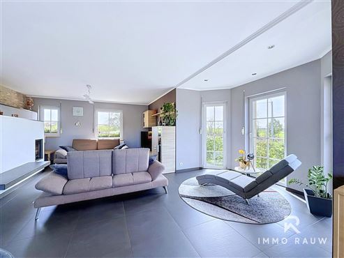 Modernes Zuhause mit traumhafter Aussicht in Hünningen zu verkaufen!