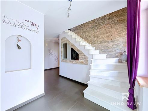 Modernes Zuhause mit traumhafter Aussicht in Hünningen zu verkaufen!