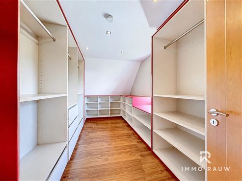 Modernes Zuhause mit traumhafter Aussicht in Hünningen zu verkaufen!