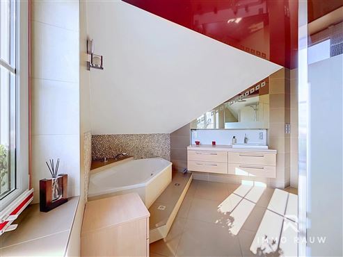 Modernes Zuhause mit traumhafter Aussicht in Hünningen zu verkaufen!