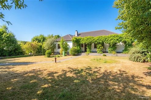 Villa mit Geschichte & Zukunft : Wunderschönes Tuchfabrikanten-Anwesen mit Entwicklungspotenzial !