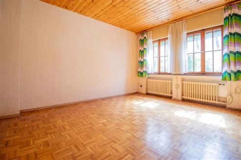 Villa mit Geschichte & Zukunft : Wunderschönes Tuchfabrikanten-Anwesen mit Entwicklungspotenzial !