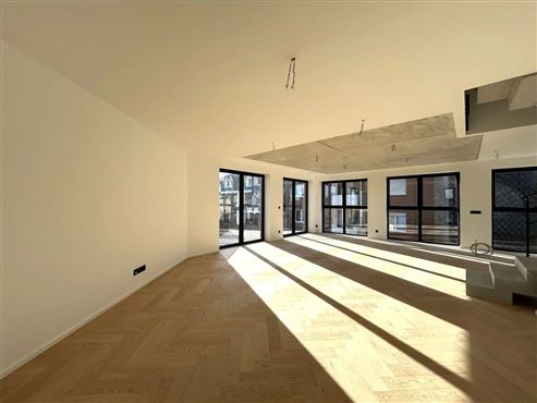 Exklusive und stilvolle Duplexwohnung im Erstbezug mit großer Terrasse und Tiefgaragenstellplatz im Herzen von Eupen
