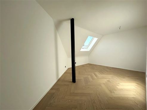 Exklusive und stilvolle Duplexwohnung im Erstbezug mit großer Terrasse und Tiefgaragenstellplatz im Herzen von Eupen