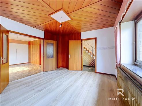 Großzügiges Wohnhaus mit Entwicklungspotenzial in Büllingen zu verkaufen!