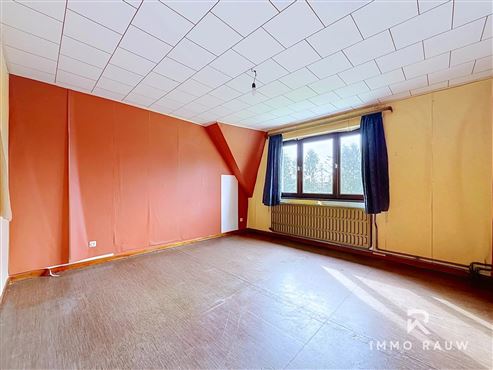 Großzügiges Wohnhaus mit Entwicklungspotenzial in Büllingen zu verkaufen!