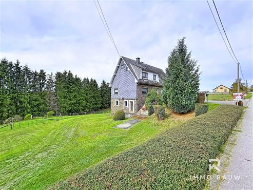 Großzügiges Wohnhaus mit Entwicklungspotenzial in Büllingen zu verkaufen!