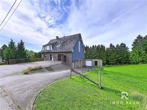 Großzügiges Wohnhaus mit Entwicklungspotenzial in Büllingen zu verkaufen!