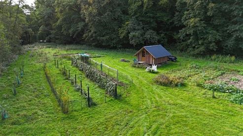 Ein wahres kleines Paradies mit ertragreichem Nutzgarten inmitten der Ardenner Natur!