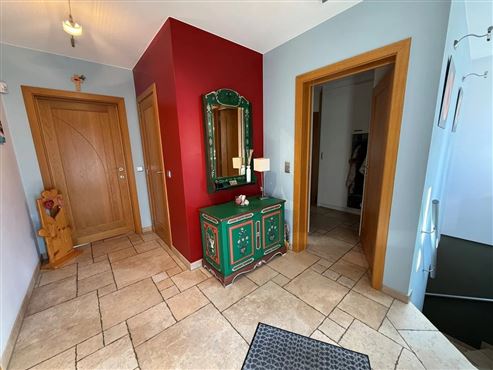 Außergewöhnliche Liebhaber-Villa mit unverwechselbarem Charakter und Wohnerlebnis, atemberaubendem Panoramablick, traumhaftem Garten mit Pool und genehmigtem Ferienstudio