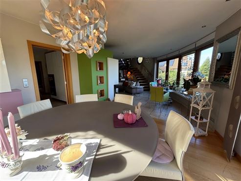 Außergewöhnliche Liebhaber-Villa mit unverwechselbarem Charakter und Wohnerlebnis, atemberaubendem Panoramablick, traumhaftem Garten mit Pool und genehmigtem Ferienstudio